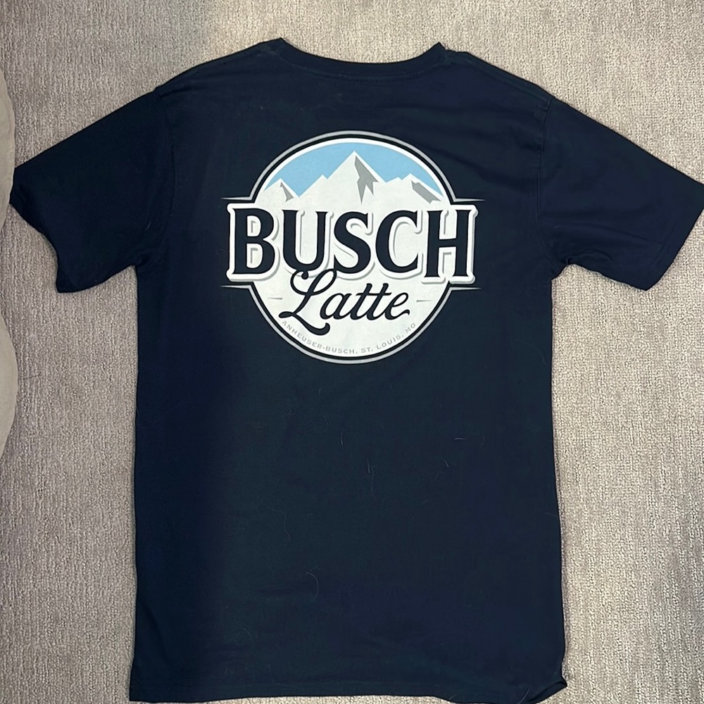 Rowdy gentle man size large tshirt